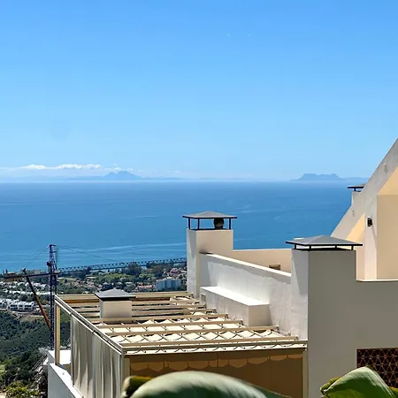 Luxury Retreat In Monteros Lejlighed