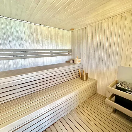 Luxury Retreat In Monteros Lejlighed
