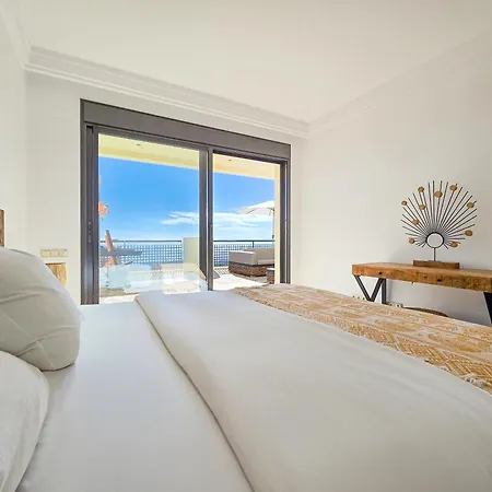 Luxury Retreat In Monteros *