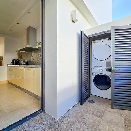 Apartment Luxury Retreat In Monteros *