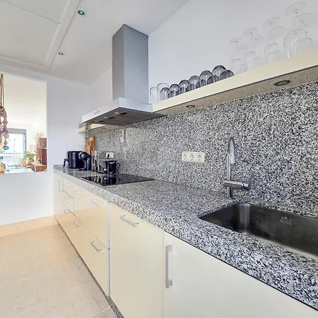 Luxury Retreat In Monteros 아파트