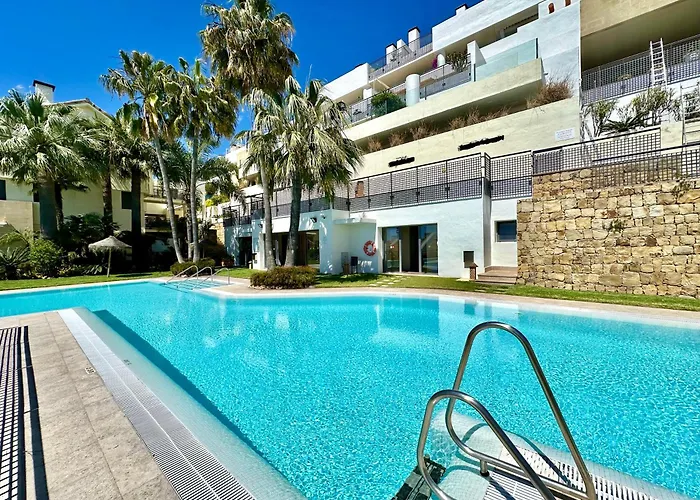 Luxury Retreat In Monteros Апартаменты