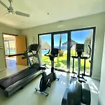Luxury Retreat In Monteros Apartman