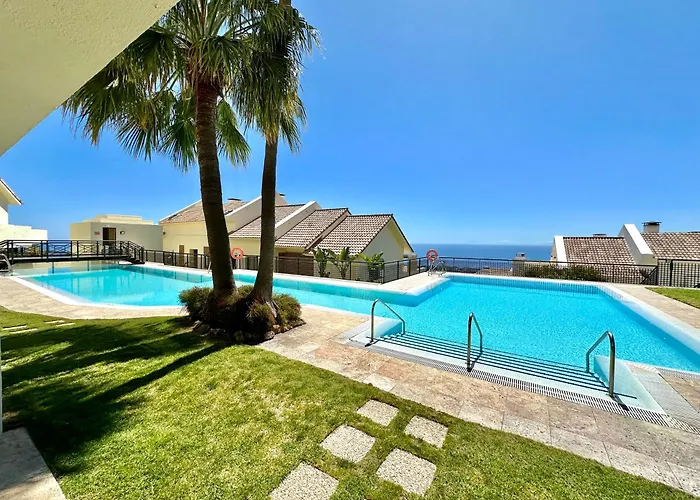 Luxury Retreat In Monteros アパート マルベーリャ