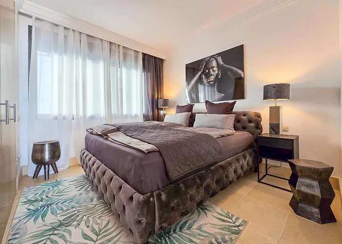 Luxury Retreat In Monteros Apartmán