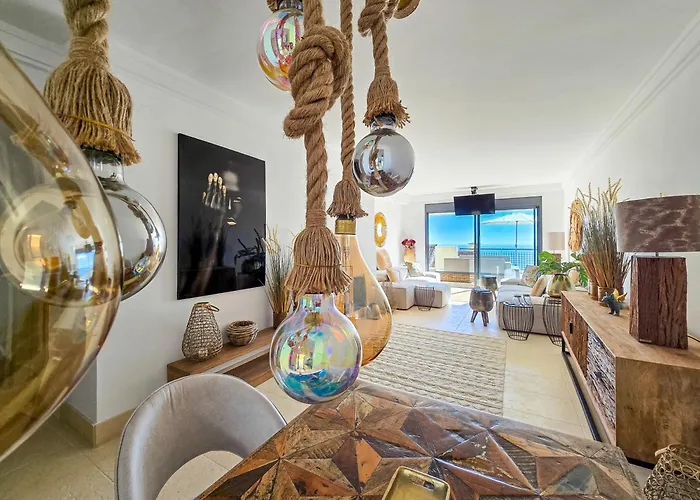 アパート Luxury Retreat In Monteros