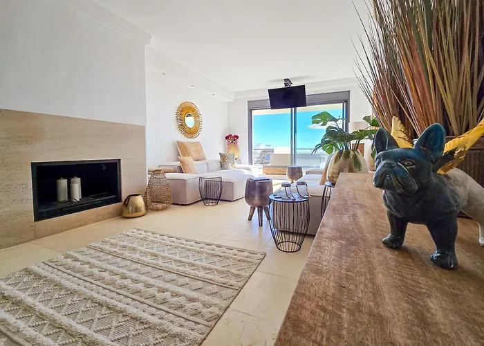 アパート Luxury Retreat In Monteros