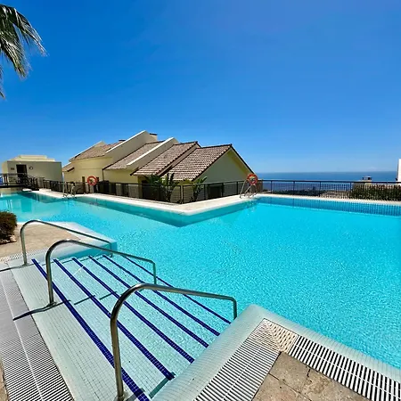 Luxury Retreat In Monteros 马尔韦利亚