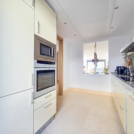 Luxury Retreat In Monteros * 马尔韦利亚